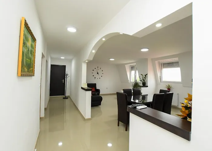 아파트 Pakalovic Davidovac